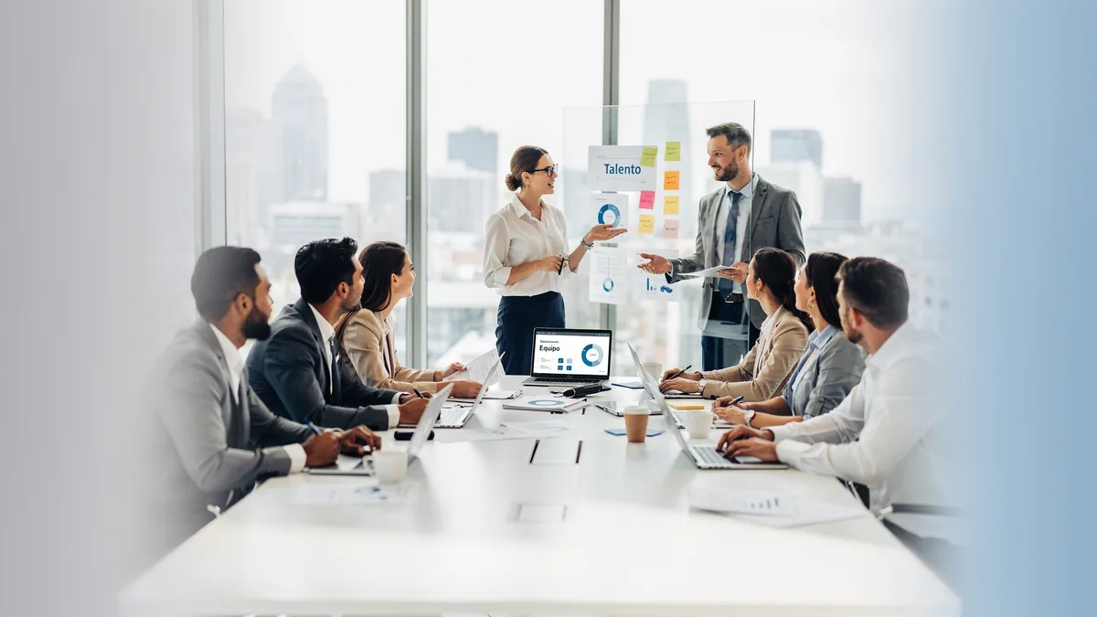 RH 2026: O que Faz, Quanto Ganha e Como se Formar em Recursos Humanos